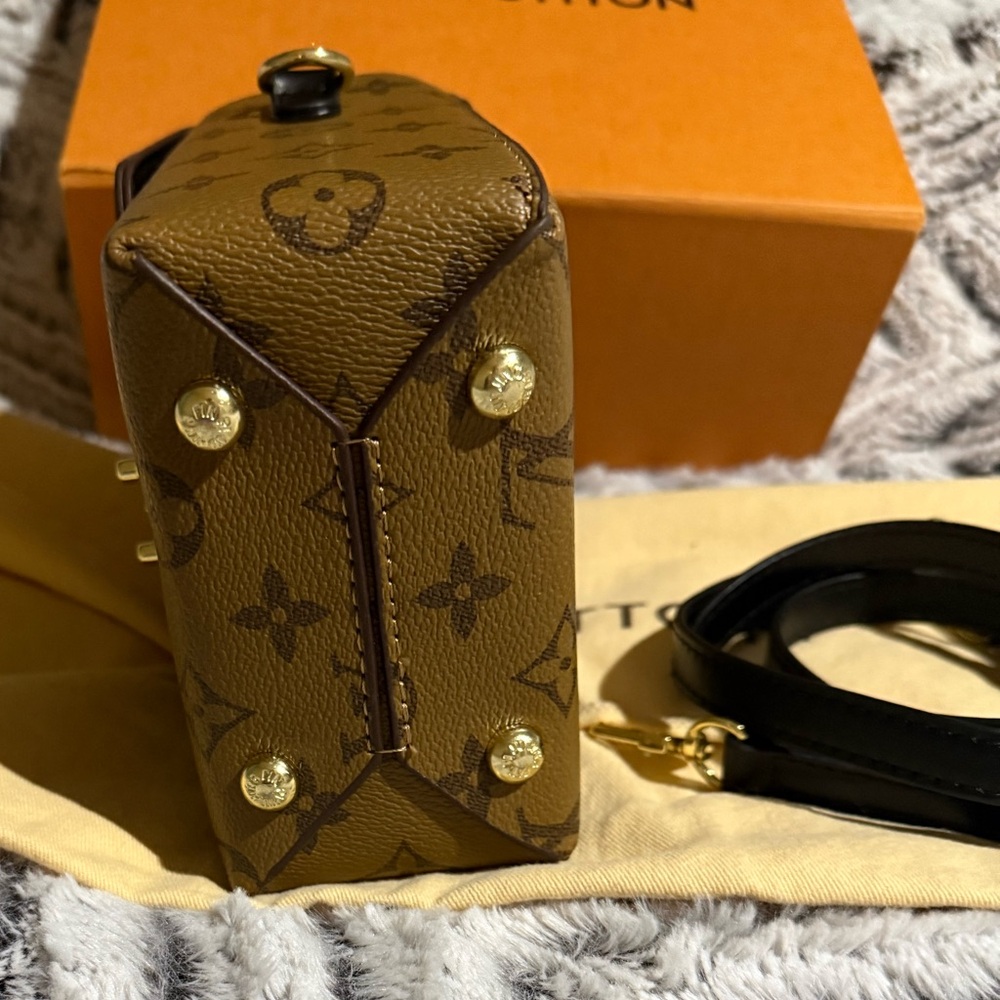Camera Box Crossbody/Hand Bag - Picture 5 of 9